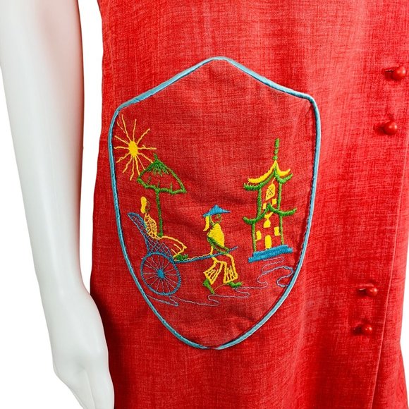 Vintage 1960s Red Shift Dress Asian Motif Pocket Housedress Frog Closures | B 36 - Picture 7 of 11